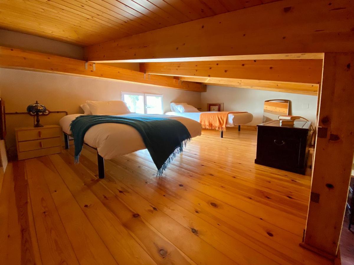 La Casa Del Riu Vell Villa Sant Jaume d'Enveja Luaran gambar